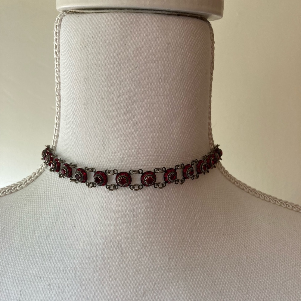 Nicole Miller choker necklace